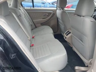 2018 Ford Taurus SE with VIN 1FAHP2D86JG115405, listed as a IAAI auction lot 41217621 with 87,000 mi miles. Bid and sale history available at carsss.com. Image 8.