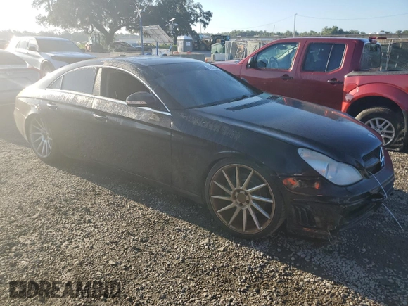 2006 Mercedes-Benz CLS-Class with VIN WDDDJ75X06A032338, listed as a Copart auction lot 67282684 with 0 mi miles and Clean Title. Bid and sale history available at carsss.com. Image 4.