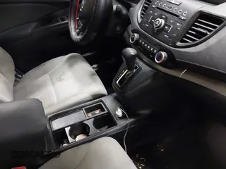2016 Honda CR-V SE with VIN 2HKRM4H43GH696134, listed as a IAAI auction lot 41338376 with Not Provided miles and . Bid and sale history available at carsss.com. Image 5.