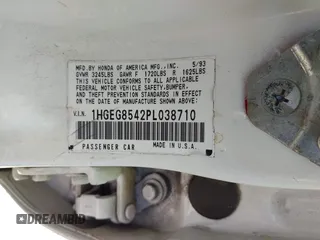 1993 Honda Civic DX z VIN 1HGEG8542PL038710, wystawiony jako IAAI lot #41956929 z przebiegiem 218 360 mil mil oraz . Historia ofert i sprzedaży dostępna na DreamBid. Obrazek 9.