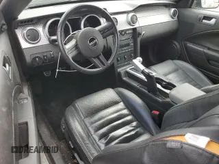 2008 Ford Mustang GT Deluxe z VIN 1ZVHT82H185162646, wystawiony jako Copart lot #51623075 z przebiegiem 106 896 mil mil oraz Szkoda całkowita • Salvage title. Historia ofert i sprzedaży dostępna na DreamBid. Obrazek 8.
