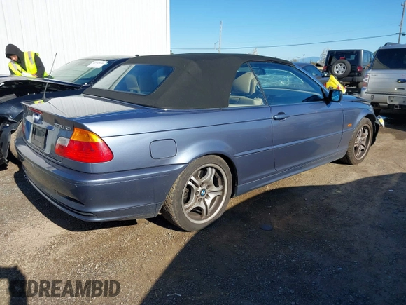 2001 BMW 3 Series 330Ci with VIN WBABS53421JU80078, listed as a IAAI auction lot 41910622 with 101,869 mi miles. Bid and sale history available at carsss.com. Image 4.