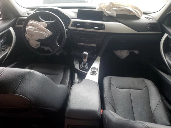 2013 BMW 3 Series 328i xDrive с VIN WBA3B5G50DNS03790, выставлен на аукционе Copart как лот 64799365 с пробегом Не указан миль и Списание • Salvage title. История ставок и продаж доступна на DreamBid. Изображение 8.