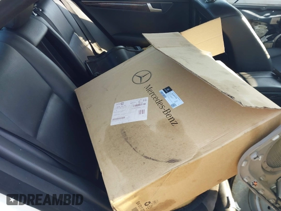 2013 Mercedes-Benz C 300 Sport with VIN WDDGF8AB8DR273075, listed as a IAAI auction lot 42406838 with Not provided miles and . Bid and sale history available at DreamBid. Image 8.