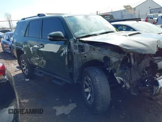 2022 Toyota 4Runner TRD Off Road Premium with VIN JTERU5JR1N6061136, listed as a IAAI auction lot 41890330 with 66,783 mi miles and . Bid and sale history available at DreamBid. Image 14.