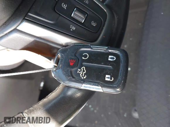 2020 Chevrolet Silverado 1500 RST with VIN 3GCPWDED8LG425742, listed as a IAAI auction lot 40720738 with Not Provided miles and . Bid and sale history available at DreamBid. Image 11.