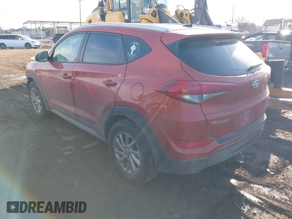 2017 Hyundai Tucson SE with VIN KM8J3CA46HU424815, listed as a IAAI auction lot 41771457 with 104,698 mi miles. Bid and sale history available at carsss.com. Image 3.