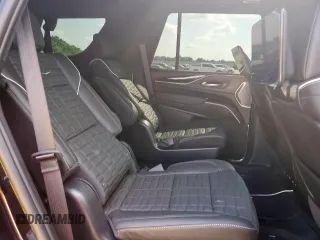 2024 Cadillac Escalade AWD V-Series z VIN 1GYS4HK95RR399949, wystawiony jako Copart lot #59360395 z przebiegiem 6 163 mil mil oraz Szkoda całkowita • Salvage title. Historia ofert i sprzedaży dostępna na DreamBid. Obrazek 10.