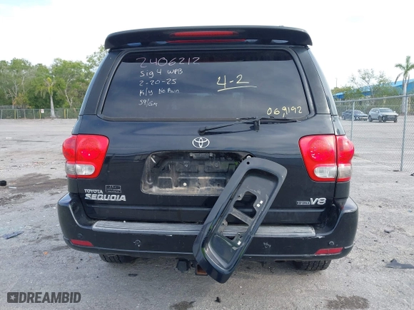 2006 Toyota Sequoia SR5 with VIN 5TDZT34A16S279192, listed as a IAAI auction lot 41758196 with 119,121 mi miles. Bid and sale history available at carsss.com. Image 17.