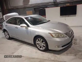 2010 Lexus ES 330 z VIN JTHBK1EG8A2413609, wystawiony jako IAAI lot #39619724 z przebiegiem 90 814 mil mil oraz . Historia ofert i sprzedaży dostępna na DreamBid. Obrazek 1.