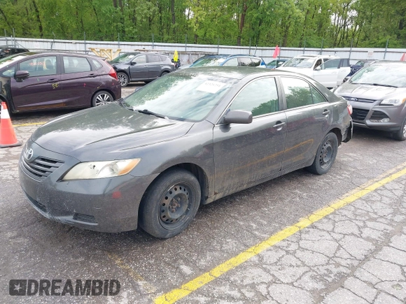 2008 Toyota Camry LE z VIN 4T1BE46K28U765334, wystawiony jako IAAI lot #42321251 z przebiegiem Nie podano mil oraz . Historia ofert i sprzedaży dostępna na DreamBid. Obrazek 2.