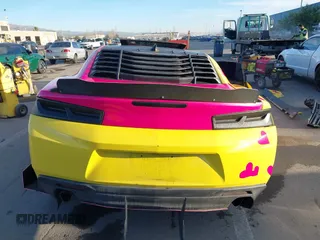 2018 Chevrolet Camaro 1LT z VIN 1G1FB1RS9J0124311, wystawiony jako IAAI lot #41399583 z przebiegiem Nie podano mil oraz . Historia ofert i sprzedaży dostępna na DreamBid. Obrazek 16.