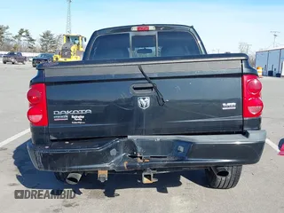 2008 Dodge Dakota с VIN 1D7HW68N98S577331, выставлен на аукционе IAAI как лот 41394561 с пробегом 178 670 миль миль и . История ставок и продаж доступна на DreamBid. Изображение 17.