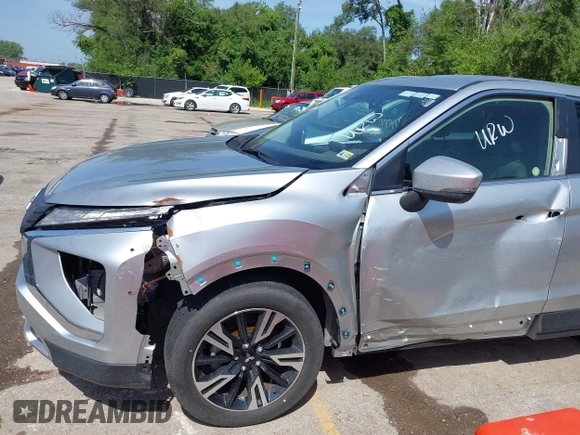 2024 Mitsubishi Eclipse Cross SE with VIN JA4ATWAA9RZ043647, listed as a IAAI auction lot 42795659 with 19,591 mi miles and . Bid and sale history available at DreamBid. Image 6.