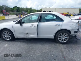 2011 Lincoln MKZ с VIN 3LNHL2GC6BR760941, выставлен на аукционе IAAI как лот 42742212 с пробегом 147 117 миль миль и . История ставок и продаж доступна на DreamBid. Изображение 12.