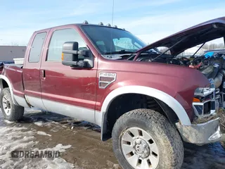 2010 Ford F-250 XL z VIN 1FTSX2BR8AEA31304, wystawiony jako IAAI lot #41623046 z przebiegiem 221 379 mil mil oraz . Historia ofert i sprzedaży dostępna na DreamBid. Obrazek 13.