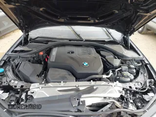 2021 BMW 3 Series 330i z VIN 3MW5R1J0XM8B73341, wystawiony jako IAAI lot #41462711 z przebiegiem Nie podano mil oraz . Historia ofert i sprzedaży dostępna na DreamBid. Obrazek 10.