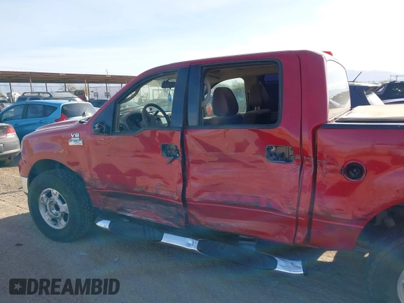 2005 Ford F-150 XLT with VIN 1FTPW12555KD00513, listed as a IAAI auction lot 41885017 with 217,032 mi miles. Bid and sale history available at carsss.com. Image 6.