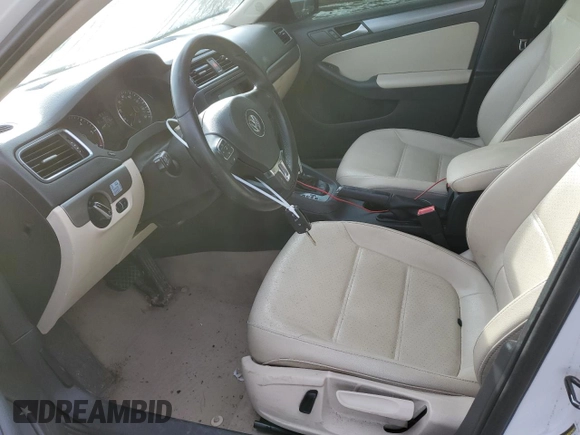 2013 Volkswagen Jetta TDI w/Premium/Nav with VIN 3VWLL7AJ0DM413816, listed as a Copart auction lot 44516015 with 110,918 mi miles and Salvage title. Bid and sale history available at DreamBid. Image 7.