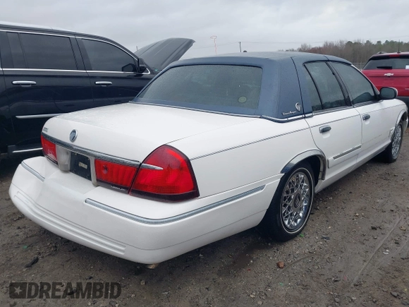 1999 Mercury Grand Marquis GS z VIN 2MEFM74W9XX622371, wystawiony jako IAAI lot #41721054 z przebiegiem 131 724 mil mil oraz . Historia ofert i sprzedaży dostępna na DreamBid. Obrazek 4.