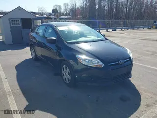 2013 Ford Focus S with VIN 1FADP3E21DL274763, listed as a IAAI auction lot 41771675 with 109,225 mi miles. Bid and sale history available at carsss.com. Image 1.