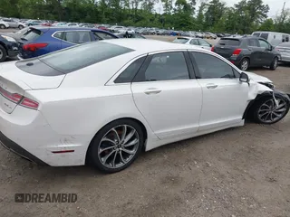 2019 Lincoln MKZ Reserve I with VIN 3LN6L5D91KR606901, listed as a IAAI auction lot 42301754 with 86,587 mi miles and . Bid and sale history available at DreamBid. Image 4.