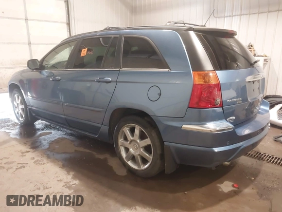 2007 Chrysler Pacifica Limited with VIN 2A8GF78XX7R201212, listed as a IAAI auction lot 40290920 with Not provided miles and . Bid and sale history available at DreamBid. Image 3.