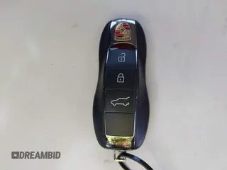 2019 Porsche Macan z VIN WP1AA2A56KLB08064, wystawiony jako IAAI lot #41758891 z przebiegiem 42 557 mil mil oraz . Historia ofert i sprzedaży dostępna na DreamBid. Obrazek 11.