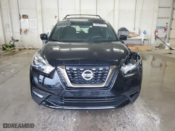 2019 Nissan Kicks S with VIN 3N1CP5CU1KL562339, listed as a Copart auction lot 52029675 with 74,497 mi miles and Salvage Title. Bid and sale history available at carsss.com. Image 5.