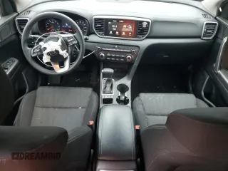 2021 Kia Sportage LX z VIN KNDPMCAC4M7895521, wystawiony jako Copart lot #58138985 z przebiegiem 73 375 mil mil oraz Czysty tytuł • Clean title. Historia ofert i sprzedaży dostępna na DreamBid. Obrazek 8.