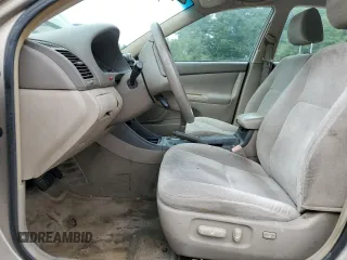2004 Toyota Camry LE with VIN 4T1BE32K04U818252, listed as a Copart auction lot 64758924 with 0 mi miles and Non Repairable. Bid and sale history available at carsss.com. Image 7.