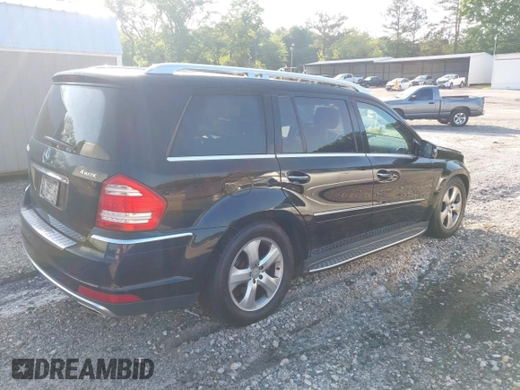 2011 Mercedes-Benz GL-Class GL 450 with VIN 4JGBF7BE9BA706482, listed as a IAAI auction lot 42183670 with 259,450 mi miles. Bid and sale history available at carsss.com. Image 4.