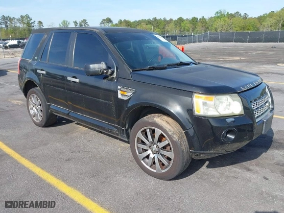 2008 Land Rover LR2 HSE with VIN SALFT24N38H113692, listed as a IAAI auction lot 41928312 with NaN miles. Bid and sale history available at carsss.com. Image 1.