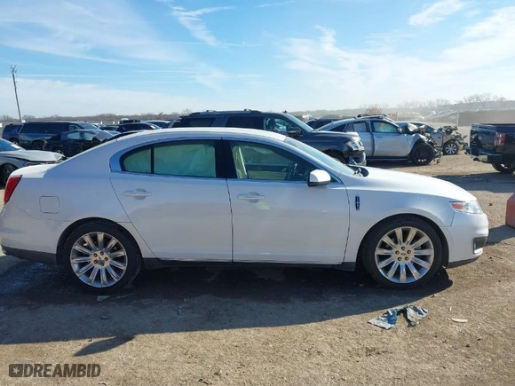 2011 Lincoln MKS with VIN 1LNHL9DR9BG601968, listed as a IAAI auction lot 41351552 with 78406 miles. Bid and sale history available at carsss.com. Image 13.