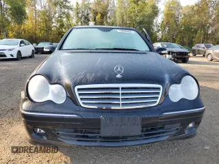 2006 Mercedes-Benz C with VIN WDBRF54J96F745713, listed as a Copart auction lot 70890424 with 44,335 mi miles and Clean Title. Bid and sale history available at DreamBid. Image 5.