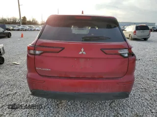 2023 Mitsubishi Outlander ES z VIN JA4J3TA86PZ010761, wystawiony jako Copart lot #84724844 z przebiegiem Nie podano mil oraz Szkoda całkowita • Salvage title. Historia ofert i sprzedaży dostępna na DreamBid. Obrazek 6.