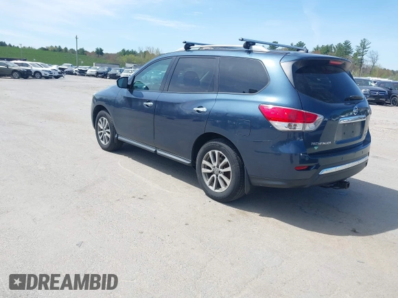 2014 Nissan Pathfinder SV with VIN 5N1AR2MM4EC637171, listed as a IAAI auction lot 42165474 with 152,543 mi miles. Bid and sale history available at carsss.com. Image 3.