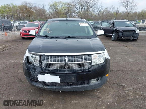 2008 Lincoln MKX z VIN 2LMDU88CX8BJ33894, wystawiony jako IAAI lot #42062310 z przebiegiem 254 077 mil mil oraz . Historia ofert i sprzedaży dostępna na DreamBid. Obrazek 12.