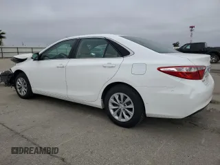 2015 Toyota Camry XLE with VIN 4T4BF1FK2FR474122, listed as a Copart auction lot 46443185 with 48,560 mi miles and Salvage Title. Bid and sale history available at carsss.com. Image 2.