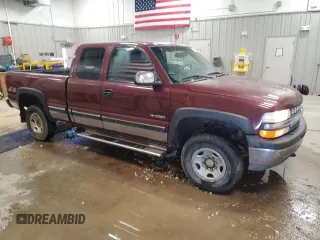 2002 Chevrolet Silverado 2500 LS z VIN 1GCGK29U02Z128649, wystawiony jako Copart lot #52133255 z przebiegiem 207 650 mil mil oraz Czysty tytuł • Clean title. Historia ofert i sprzedaży dostępna na DreamBid. Obrazek 4.