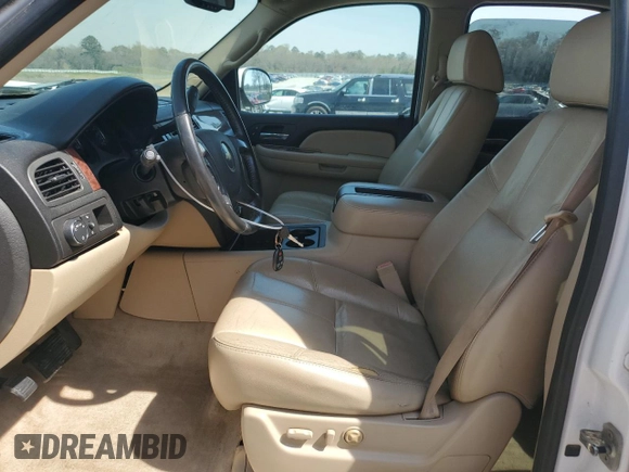 2007 Chevrolet Tahoe LS with VIN 1GNFC13J87R284146, listed as a Copart auction lot 49843285 with 252,038 mi miles and Salvage title. Bid and sale history available at DreamBid. Image 7.
