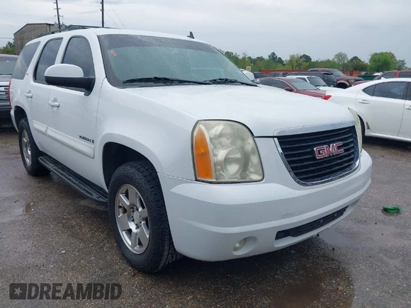 2009 GMC Yukon SLT w/4SA with VIN 1GKFK33049R153415, listed as a IAAI auction lot 41896770 with 182,256 mi miles. Bid and sale history available at carsss.com. Image 1.