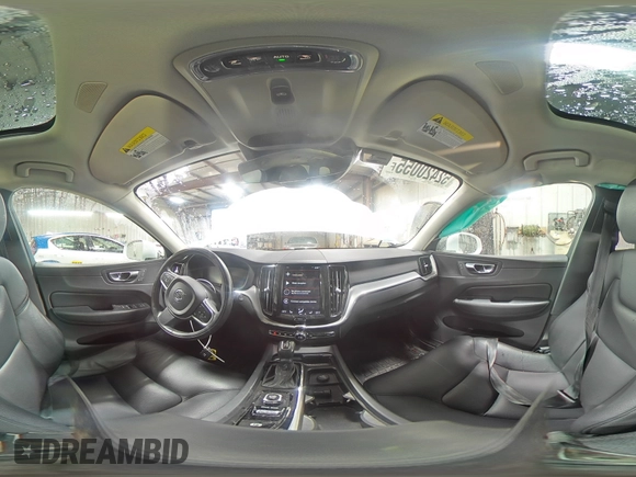 2018 Volvo XC60 Momentum with VIN LYVA22RK3JB117820, listed as a Copart auction lot 52420055 with 52,616 mi miles and Salvage title. Bid and sale history available at DreamBid. Image 15.