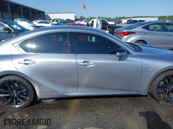2022 Lexus IS 350 F Sport z VIN JTHGZ1B26N5053772, wystawiony jako IAAI lot #41966565 z przebiegiem 45 020 mil mil oraz . Historia ofert i sprzedaży dostępna na DreamBid. Obrazek 13.