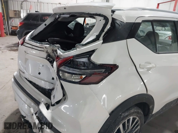 2023 Nissan Kicks SV with VIN 3N1CP5CV9PL499104, listed as a IAAI auction lot 41599818 with 36,009 mi miles. Bid and sale history available at carsss.com. Image 17.