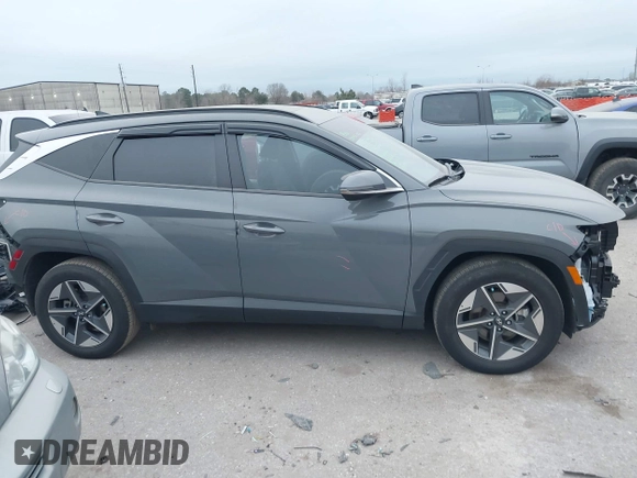 2025 Hyundai Tucson SEL Convenience with VIN 5NMJC3DE8SH455202, listed as a IAAI auction lot 41541338 with 5,911 mi miles. Bid and sale history available at carsss.com. Image 14.