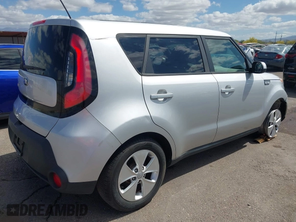 2016 Kia Soul with VIN KNDJN2A22G7842924, listed as a IAAI auction lot 42010597 with 1 mi miles. Bid and sale history available at carsss.com. Image 4.