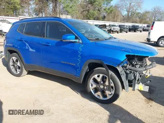 2020 Jeep Compass Limited with VIN 3C4NJDCB3LT127100, listed as a IAAI auction lot 41767535 with 114,114 mi miles. Bid and sale history available at carsss.com. Image 1.
