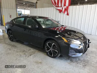 2025 Nissan Altima SR with VIN 1N4BL4CV6SN309174, listed as a Copart auction lot 52805085 with 7,622 mi miles and Clean Title. Bid and sale history available at DreamBid. Image 4.