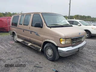 1996 Ford Econoline Cargo z VIN 1FDEE14H3THB52451, wystawiony jako IAAI lot #41914978 z przebiegiem 145 255 mil mil oraz . Historia ofert i sprzedaży dostępna na DreamBid. Obrazek 1.